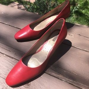 EUC Nordstrom genuine leather red pumps!